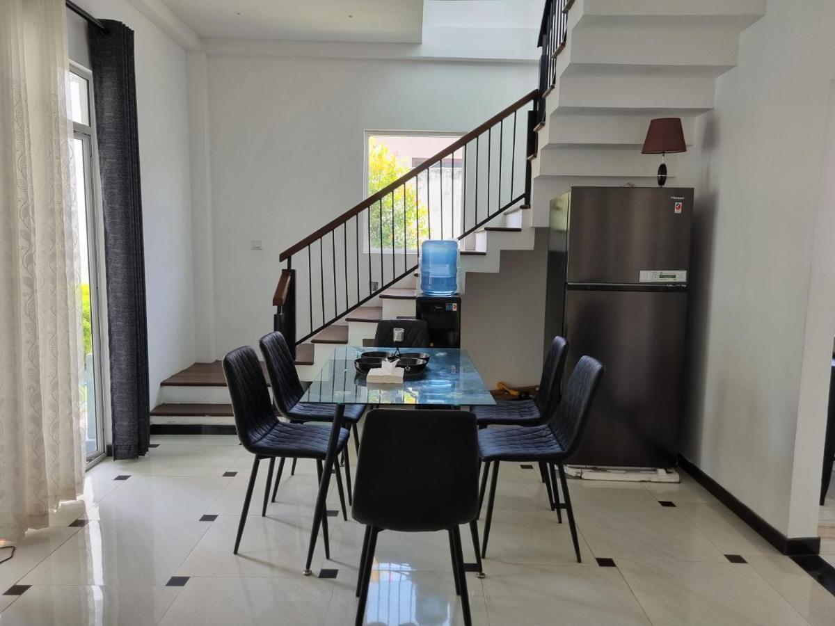 Vidushi Home Minuwangoda Esterno foto