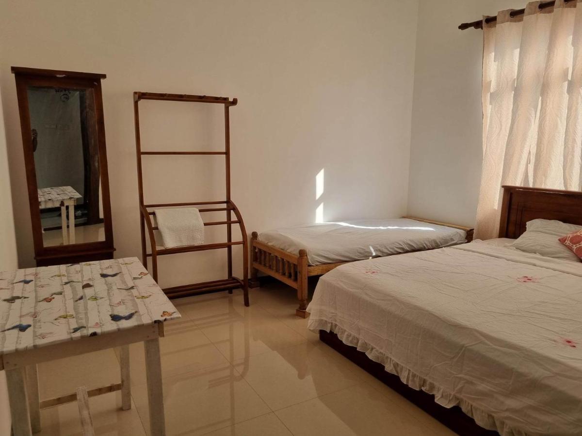Vidushi Home Minuwangoda Esterno foto
