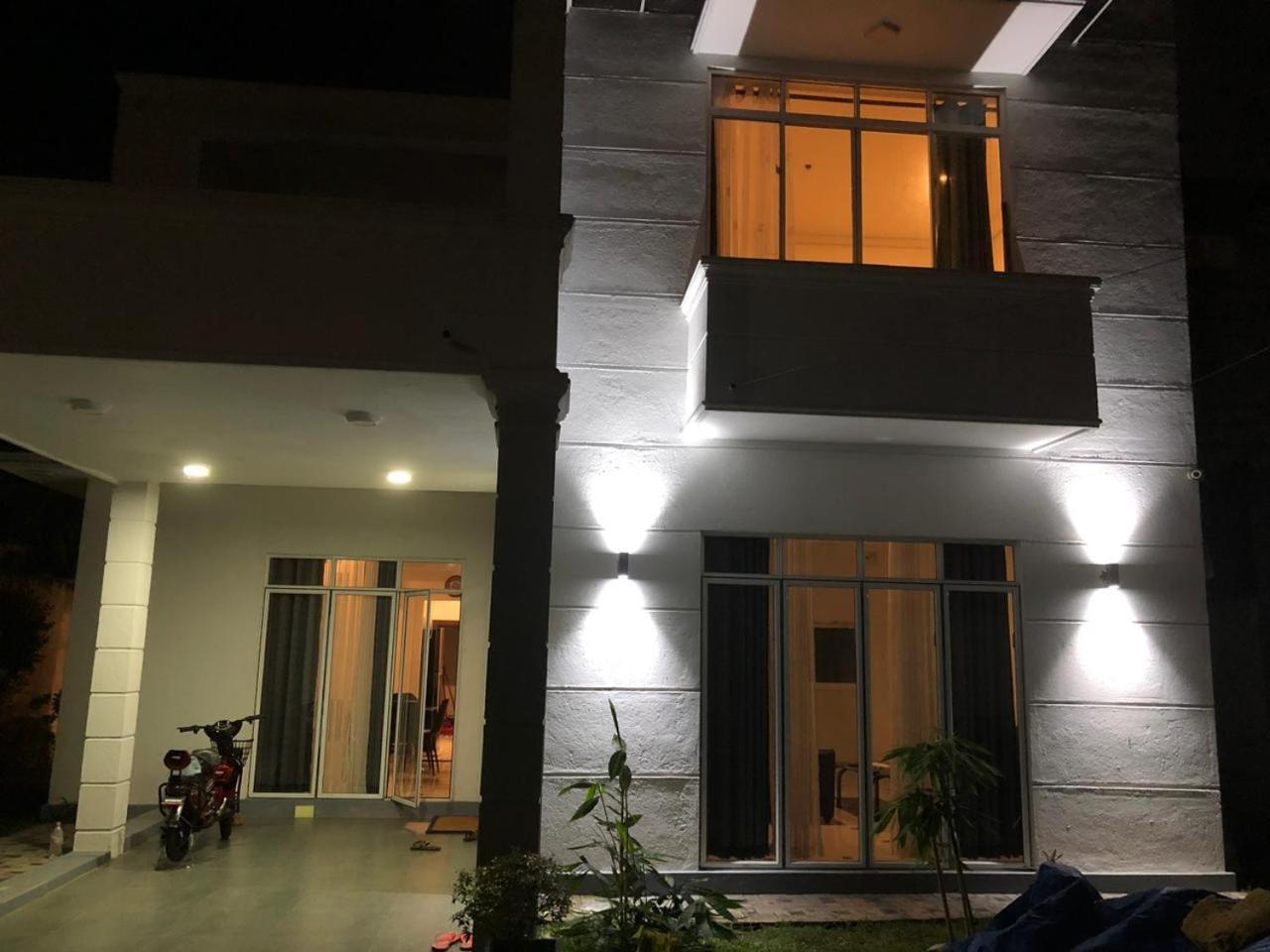 Vidushi Home Minuwangoda Esterno foto