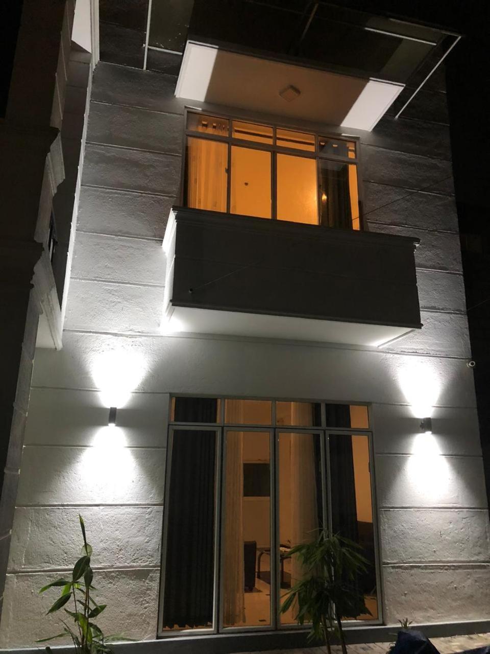 Vidushi Home Minuwangoda Esterno foto
